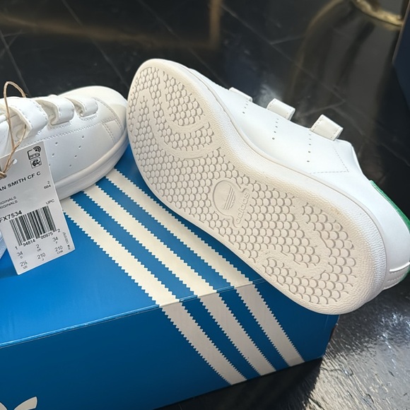 Addidas Stan Smith children’s size 2.5. New with tags - Picture 5 of 5